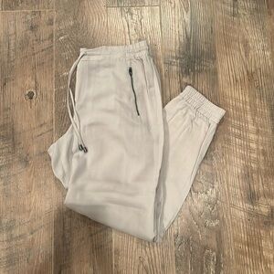 Splendid Woman’s Cream Pant’s Size Large